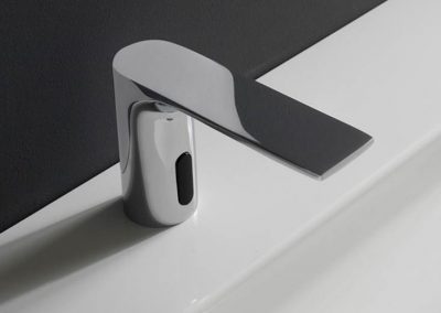 aa-trem9-taps-mixer-handshower